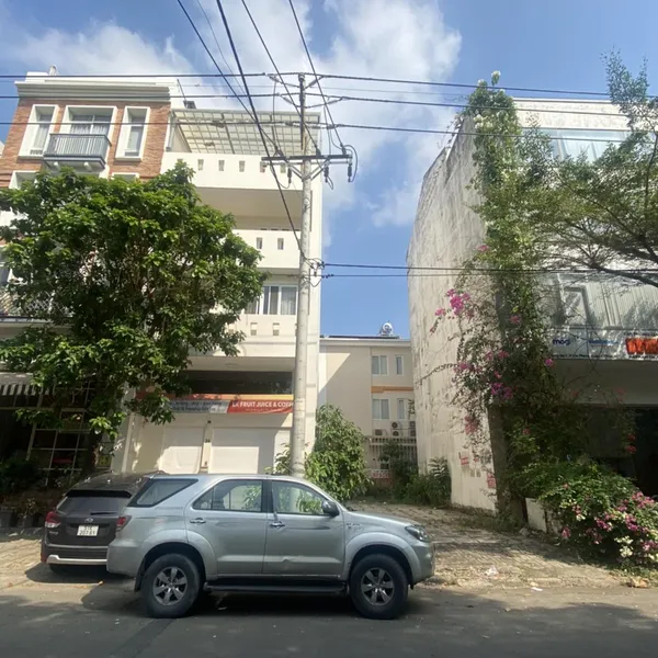 Đất đường số 2 - Phú Mỹ Hưng 12m x 18,5m