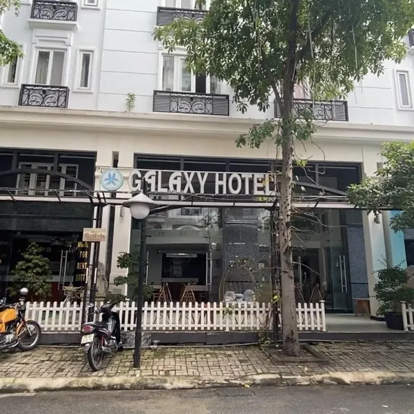 Khách Sạn 6T Hưng Gia 3 - 18m x 18,5m