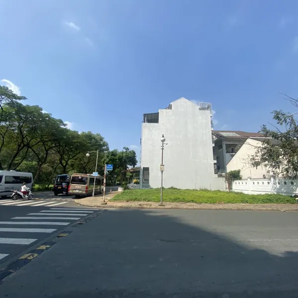 Đất 2 MT Hà Huy Tập &amp; Phạm Văn Nghị 16m x 18m