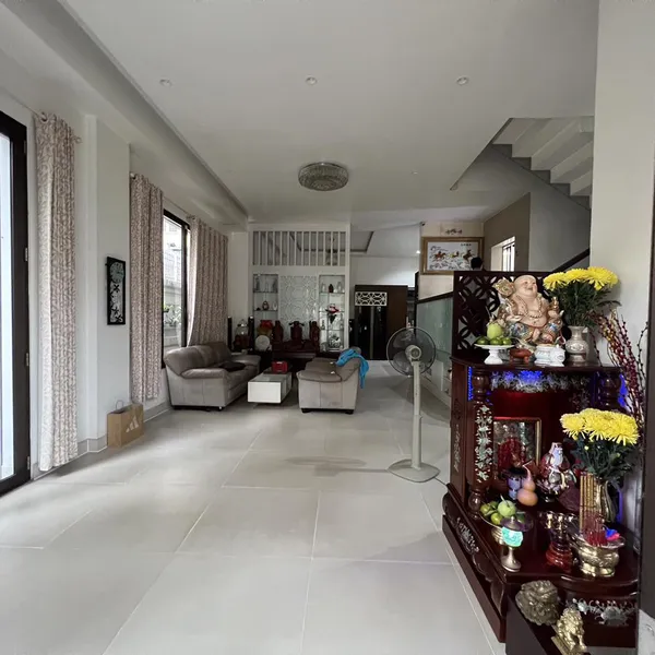 Biệt thự Him Lam Quận 7, Diện tích: 10m x 20m