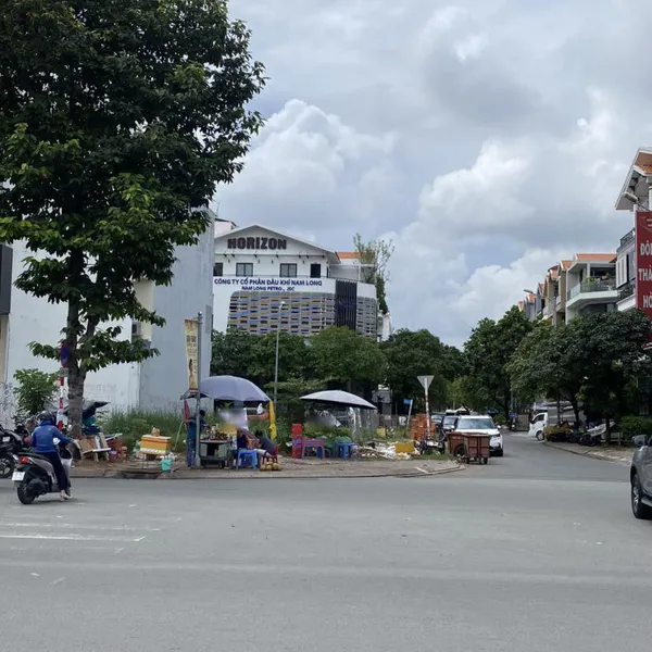 Đất Lô Góc Đường Nguyễn Thị Thập - Him Lam 12,5m x 20m