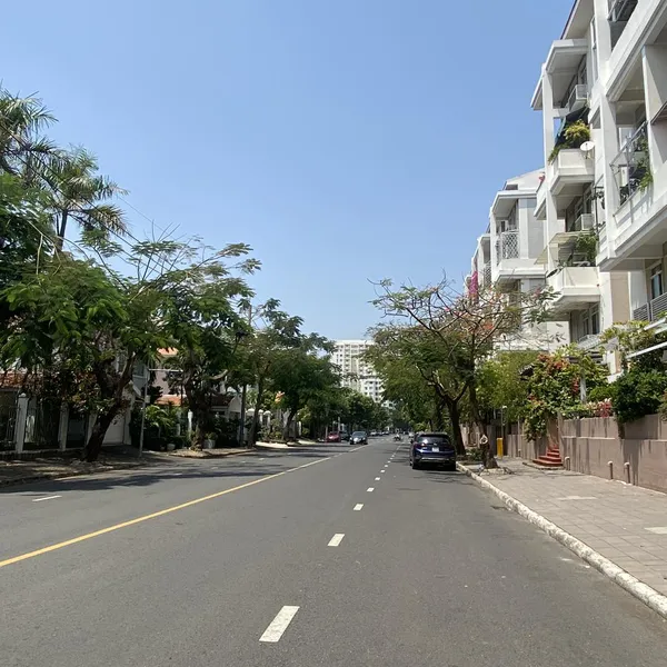 Biệt thự mặt tiền Lý Long Tường khu Mỹ Tú 2,  22m x 18m