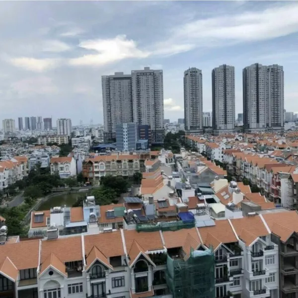 Nhà 5 tầng khu Him Lam Quận 7 DT: 4,5m x 20m