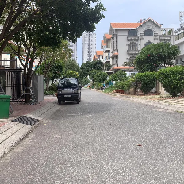 Biệt thự Him Lam Tân Hưng Quận 7 Diện tích: 10m x 20m