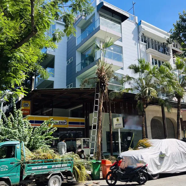 Góc&nbsp;2 mặt tiền&nbsp;Hưng Gia 2 đường Bùi Bằng Đoàn và đường số 2