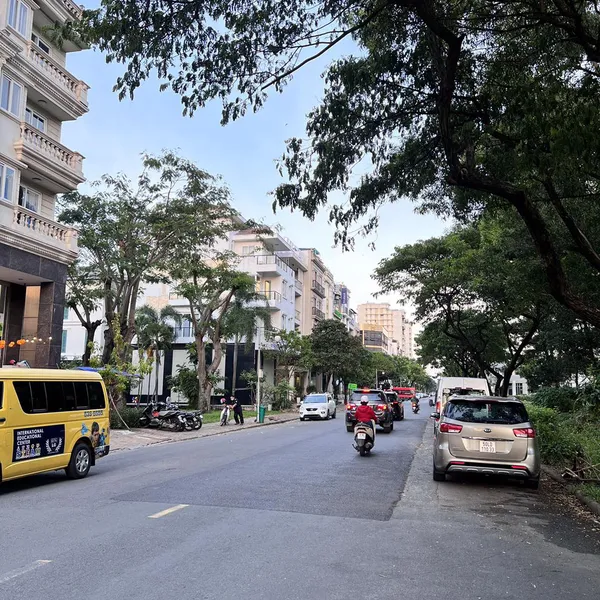 Nhà 4T Hà Huy Tập, Phú Mỹ Hưng 7m x 18m