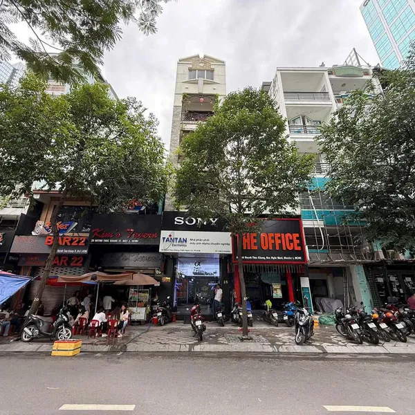 Bán nhà 18 Huỳnh Thúc Kháng, Phường Sài Gòn, Quận 1