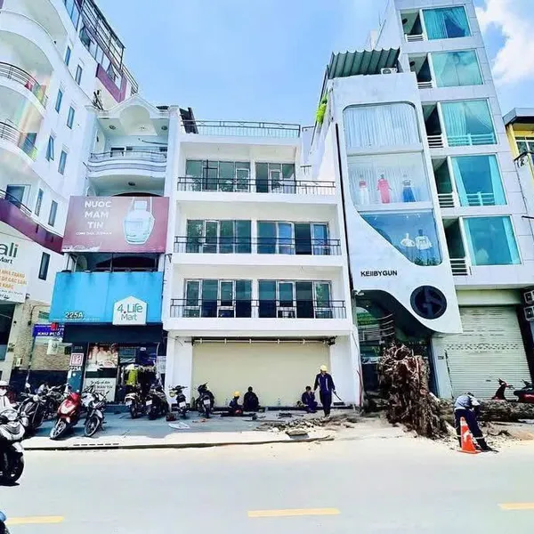 Bán nhà  225B - 225C&nbsp;Trần Quang Khải, Phường Tân Định, Quận 1