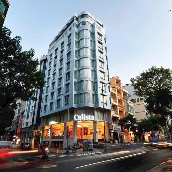 Bán khách sạn Quận 1, số 247 - 249 Lý Tự Trọng, P. Bến Thành