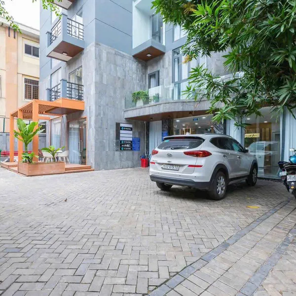 Bán toà nhà 215 Nguyễn Văn Thủ, P. Tân Định, Quận 1