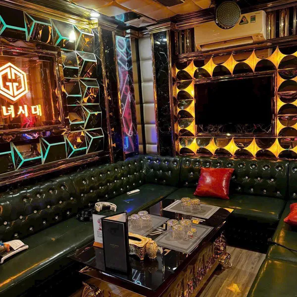 Bán  tòa nhà 165/76-78 Nguyễn Thái Bình, P. Bến Thành, Quận 1