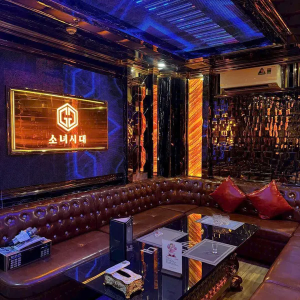 Bán  tòa nhà 165/76-78 Nguyễn Thái Bình, P. Bến Thành, Quận 1