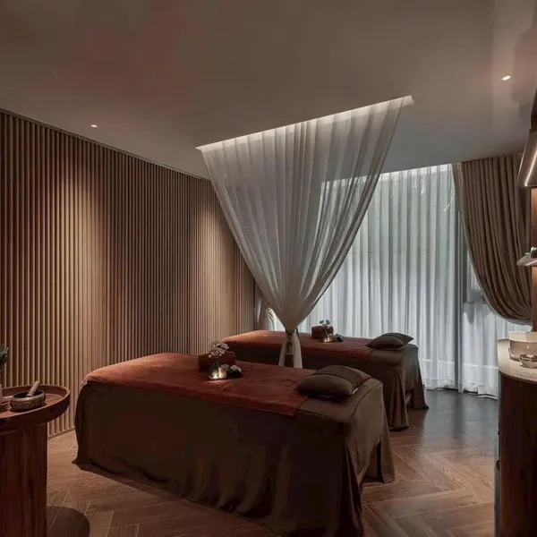 Bán tòa nhà 180 - 188 Lý Tự Trọng, P. Bến Thành, Quận 1