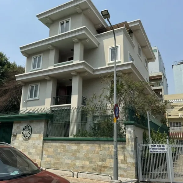 Bán biệt thự 2 Nguyễn Thành Ý, P. Đa Kao, Quận 1