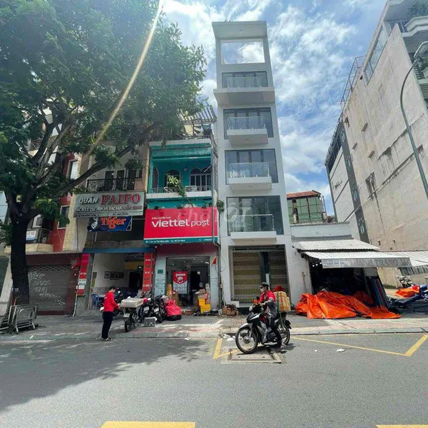 Bán nhà mặt tiền đường Lê Thị Hồng Gấm, Phường Cầu Ông Lãnh, Quận 1