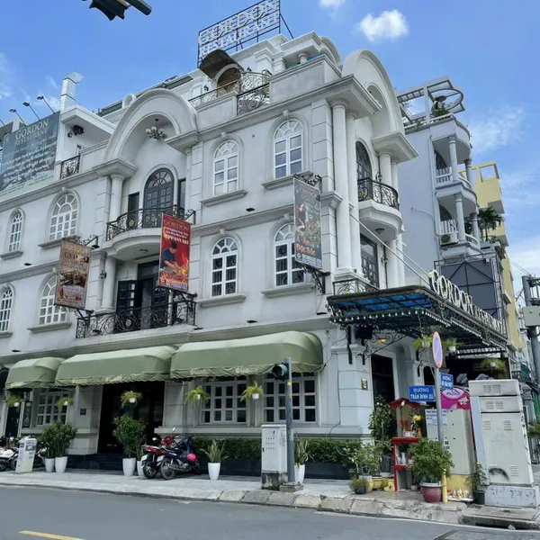 Bán nhà 454 - 456 Võ Văn Kiệt, P. Cầu Ông Lãnh, Quận 1