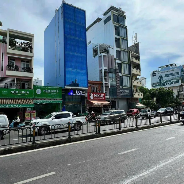 Bán nhà mặt tiền số 34 Nguyễn Văn Cừ, Phường Cầu Kho, Quận 1