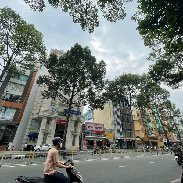 Bán toà nhà 167 - 169 - 171 - 173 Trần Hưng Đạo Quận 1 chính chủ