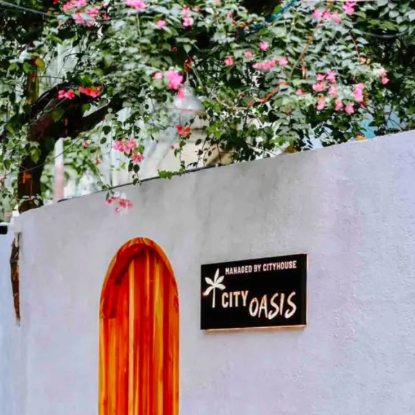 Bán toà nhà căn hộ dịch vụ Quận 1 số 42/4 Hồ Hảo Hớn, Phường Cô Giang