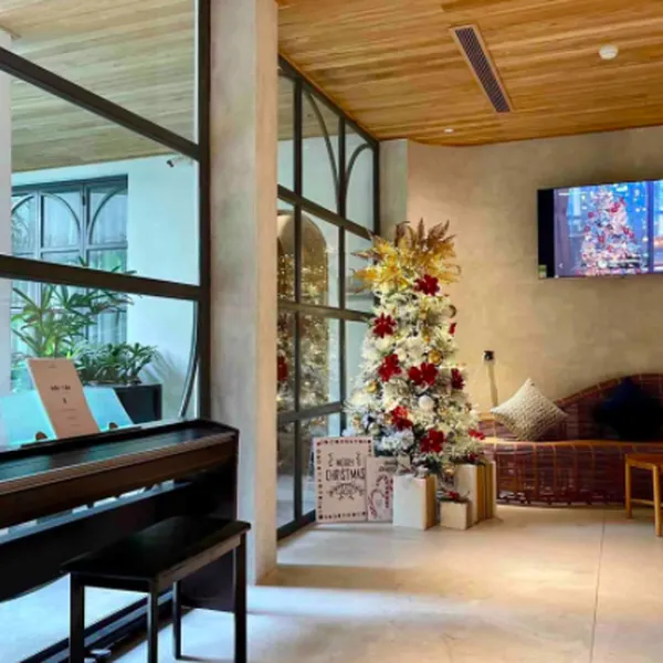 Bán toà nhà căn hộ dịch vụ Quận 1 số 42/4 Hồ Hảo Hớn, Phường Cô Giang