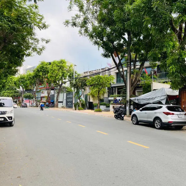 Bán đất 200 Nguyễn Văn Hưởng, Thảo Điền, Quận 2