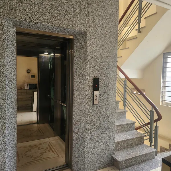 Bán toà nhà 21 Trương Văn Bang, P. Bình Trưng, Quận 2