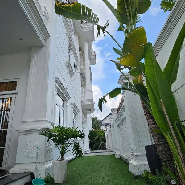 Bán biệt thự Compound sân vườn Thảo Điền khu 146 Nguyễn Văn Hưởng