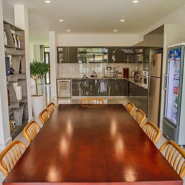 Bán biệt thự 189C1/1 Nguyễn Văn Hưởng, P. Thảo Điền, Quận 2