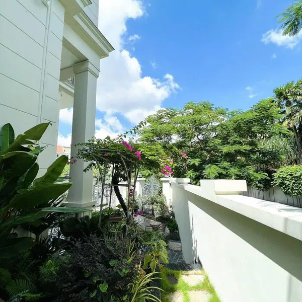 Bán biệt thự Thảo Điền, số 200/3 Nguyễn Văn Hưởng, Quận 2