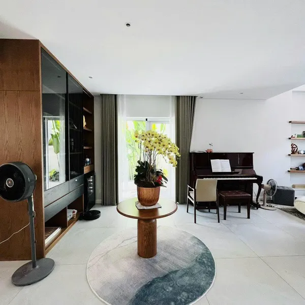 Bán biệt thự Thảo Điền, số 200/3 Nguyễn Văn Hưởng, Quận 2