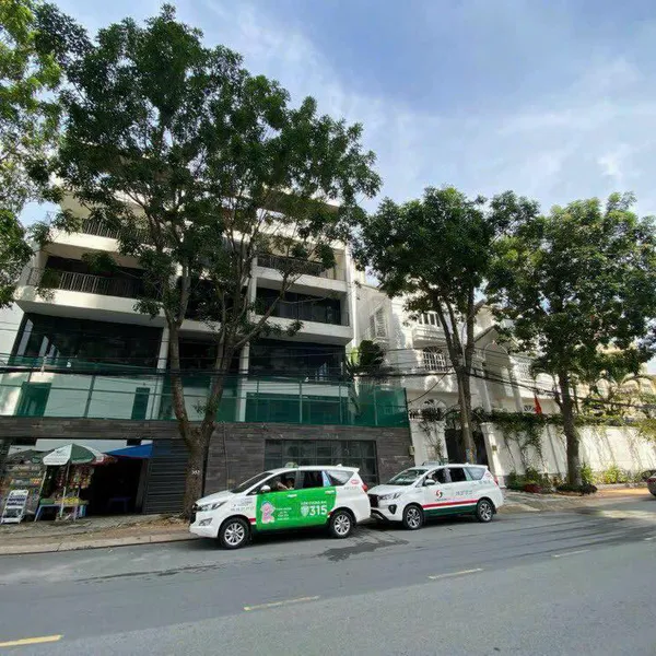 Bán tòa nhà 175 Nguyễn Văn Hưởng, Phường Thảo Điền, Quận 2