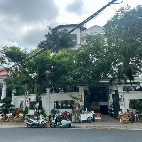 Bán biệt thự Thảo Điền, số 112 Nguyễn Văn Hưởng, Quận 2