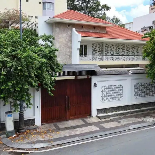 Bán biệt thự 200 Điện Biên Phủ, P. Xuân Hoà, Quận 3