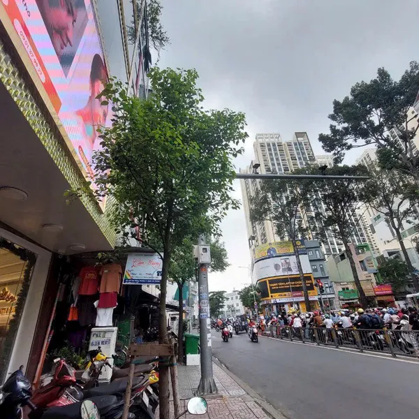 Bán nhà 163&nbsp;- 165&nbsp;Cao Thắng, Phường 11, Quận 10