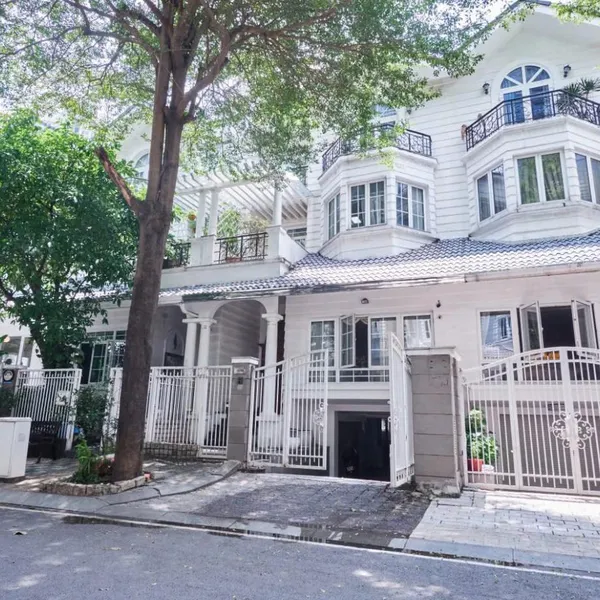 Bán biệt thự 28 đường D8, Khu biệt thự Saigon Pearl, Quận Bình Thạnh