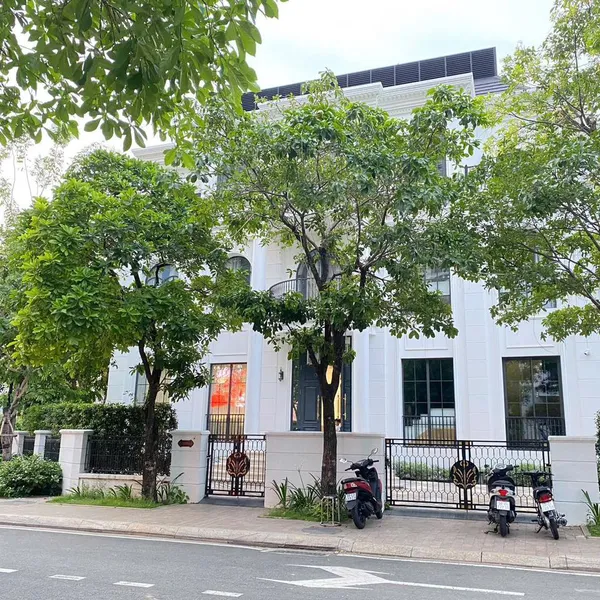 Bán biệt thự Vinhomes Tân Cảng căn góc, P 22, Quận Bình Thạnh