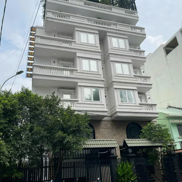 Bán khách sạn 107 Cư Xá Nguyễn Văn Trỗi, Quận Phú Nhuận