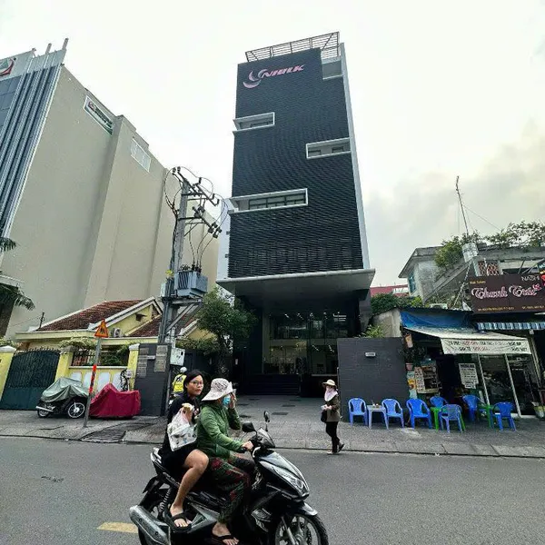 Bán tòa nhà 102 - 102A Nguyễn Văn Đậu, Phường 7, Quận Bình Thạnh