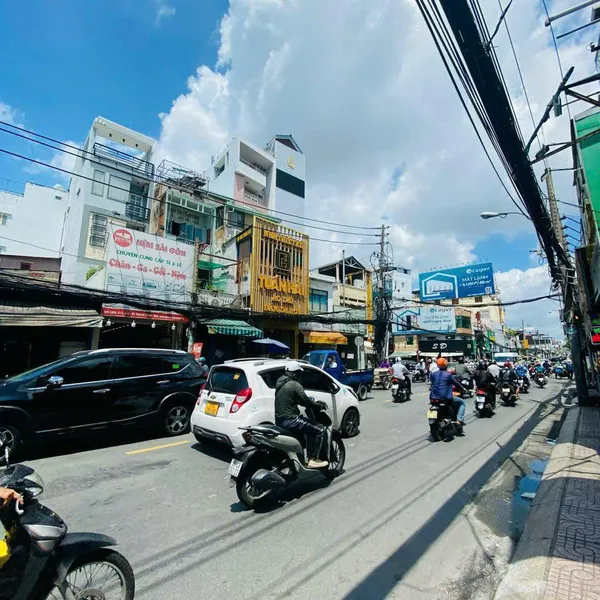 Bán nhà 527 CMT8, Phường 13, Quận 10