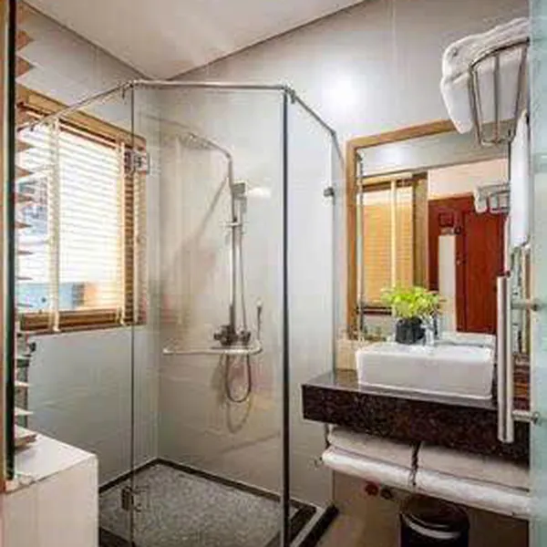 Bán khách sạn 88 - 88A Yên Thế, Phường 2, Quận Tân Bình