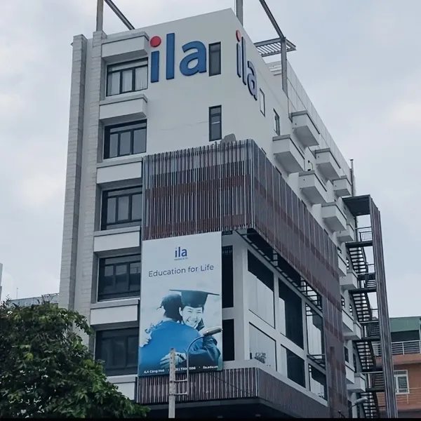 Bán tòa nhà 321&nbsp;Cộng Hoà, Phường 13, Quận Tân Bình