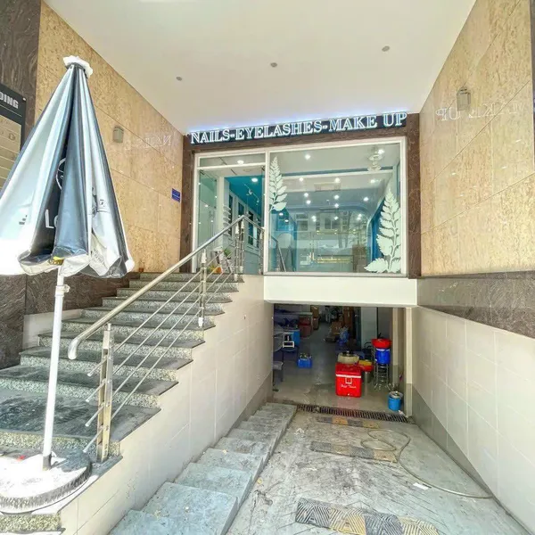 Nhà 5 tầng khu Kim Sơn Quận 7, Dt: 5m x 20m