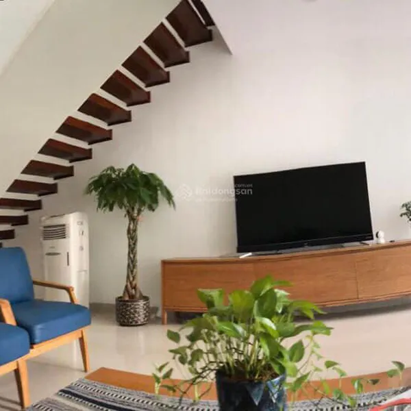 Nhà 5 tầng khu Kim Sơn - Phường Tân Phong 5m x 20m