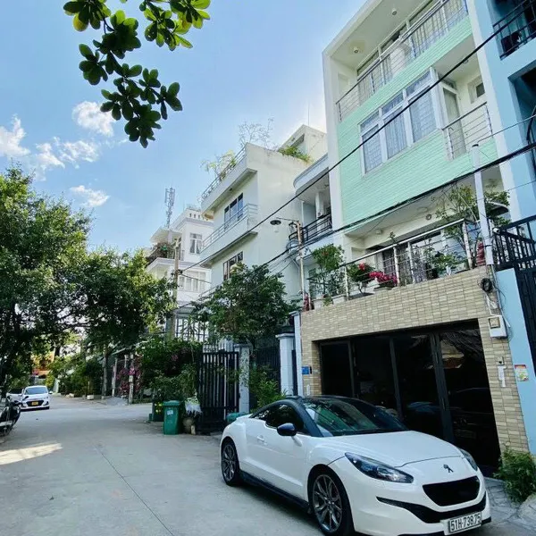 Nhà 4 tầng Kim Sơn 5m x 14m