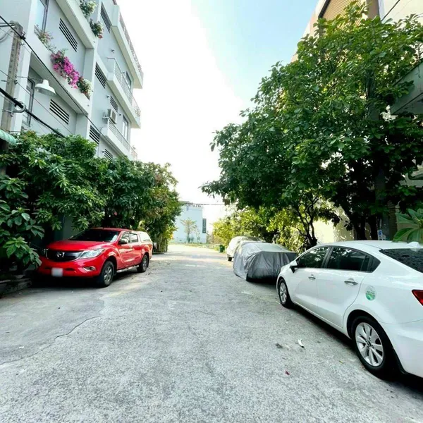 Nhà 4 tầng Kim Sơn 5m x 14m