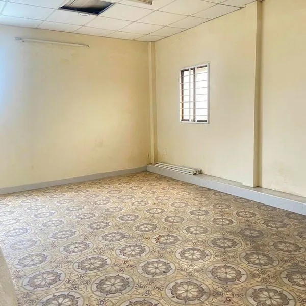 Bán nhà 3T mt huỳnh tấn phát , bình thuận 4.5m x20m