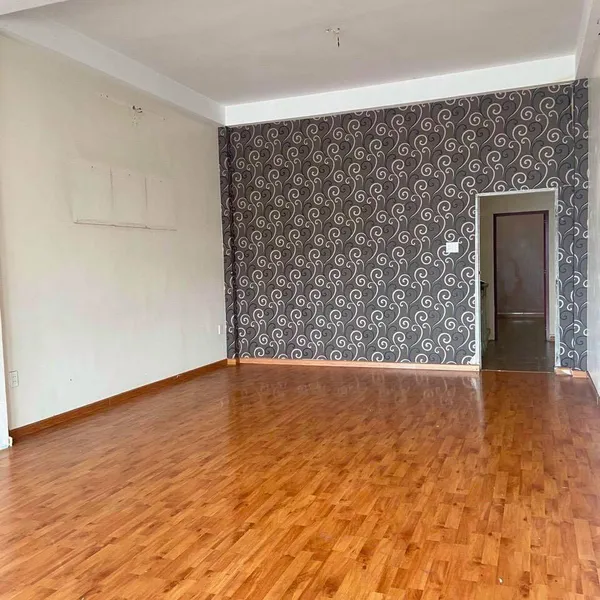 Bán nhà 3T mt huỳnh tấn phát , bình thuận 4.5m x20m