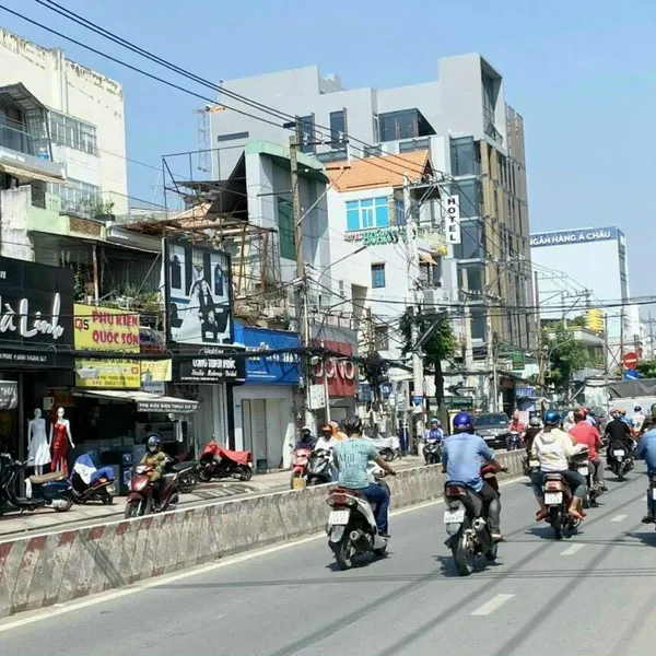 Bán nhà 3T mt huỳnh tấn phát , bình thuận 4.5m x20m