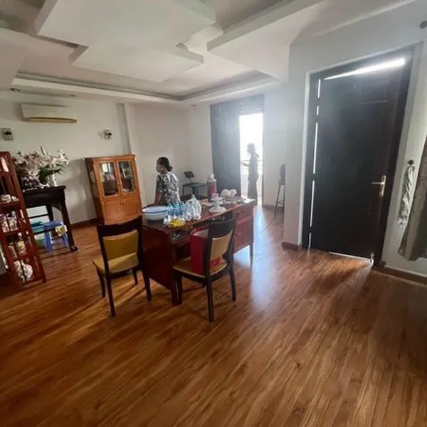 Nhà 4 tầng hẻm xe hơi 803 Huỳnh Tấn Phát 7m x 17m