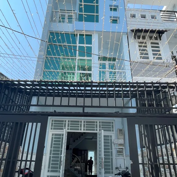 Nhà 3 tầng hẻm 1113 Huỳnh Tấn Phát Phú Thuận 4m x 18,54m